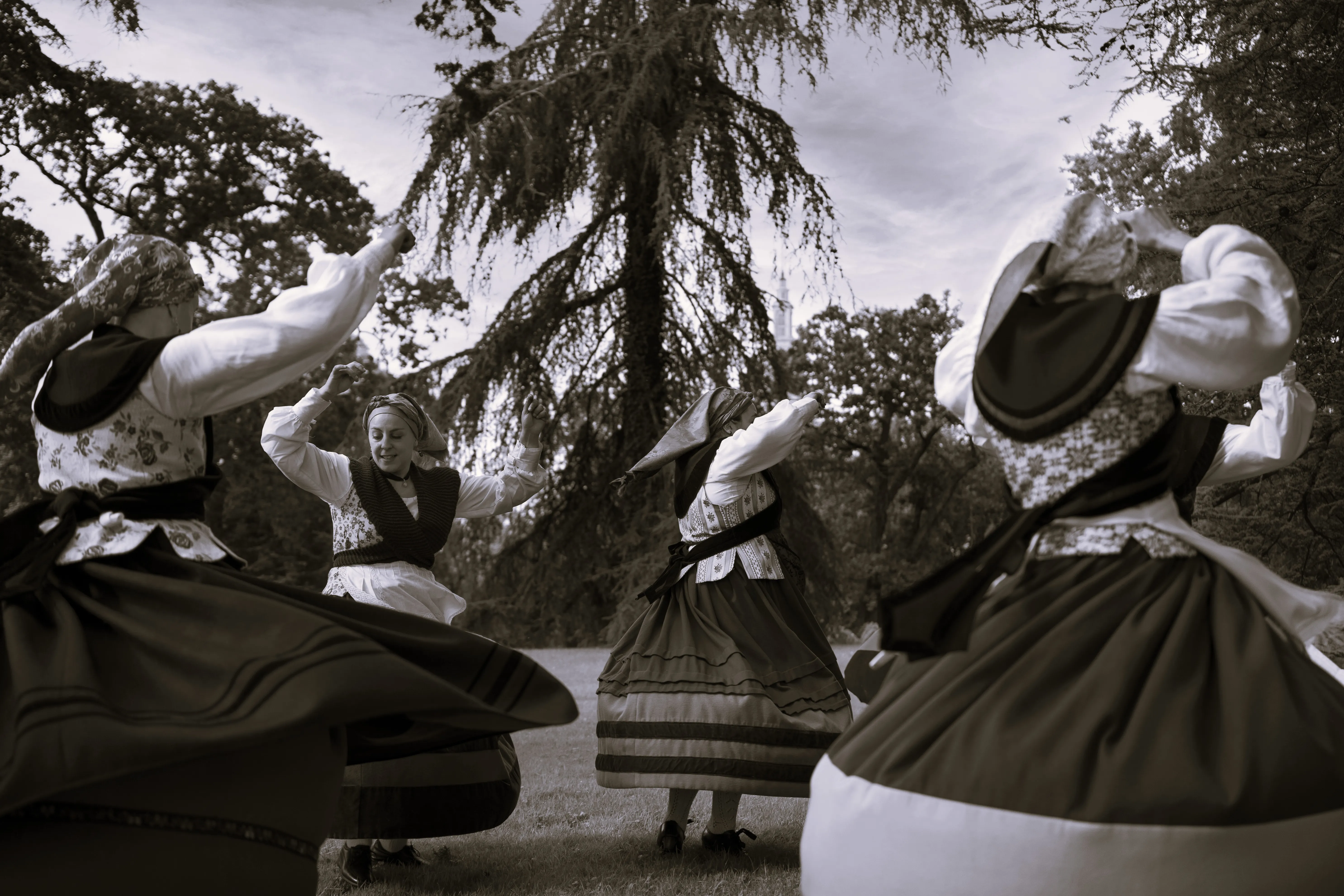 Grupo folclórico asturiano