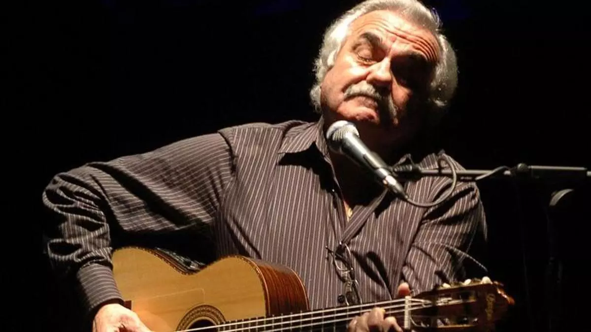 Víctor Luque durante una actuación en el Teatro Filarmónica